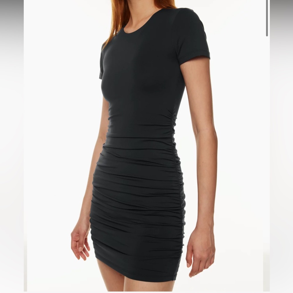 Aritzia babaton contour ruched mini dress in black